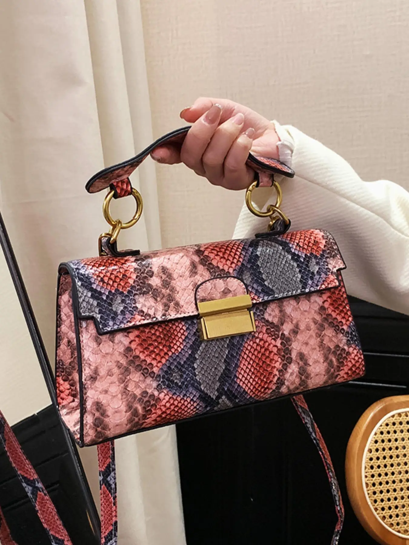 fashionable high-end texture light luxury snake print niche design versatile handhold bag shoulder bag crossbody bag armpit loc