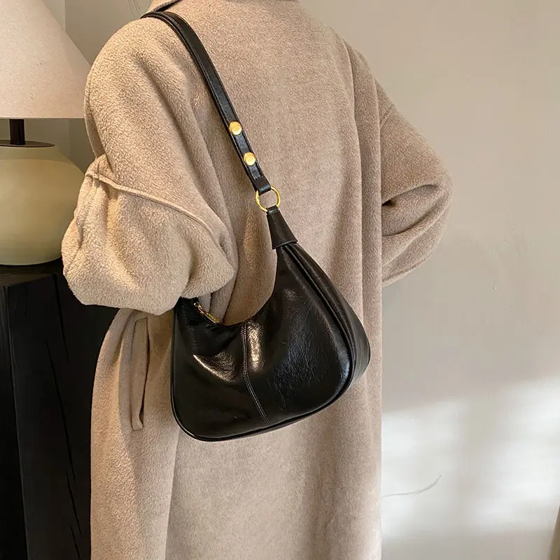 1 Piece of Solid Color Shoulder Bag for Women, Versatile Crossbody Bag, Fashionable Armpit Bag That Can Hold Mobile Phone
