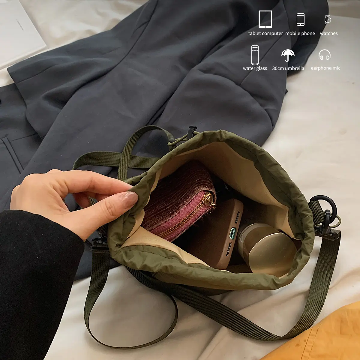 K-Style Niche Nylon Bag for Women 2025 Lightweight and Versatile Ins Crossbody Bag Drawstring Bucket Mobile Phone Bag