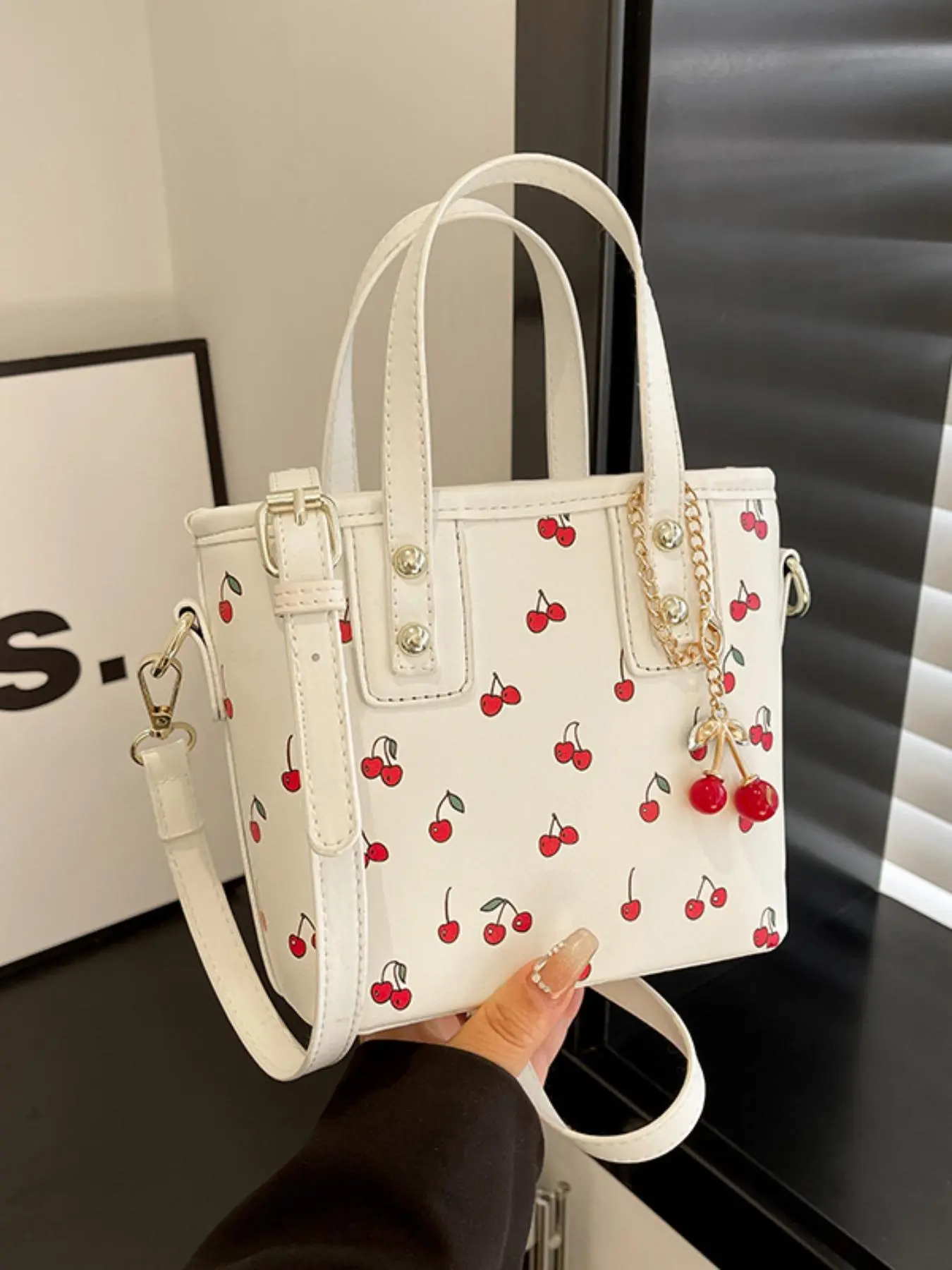 Women's Bucket Bag with Cherry Pattern, DetachableCherry Charm, and Zipper Closure - Stylish RedAccent Shoulder & Crossbody Bag