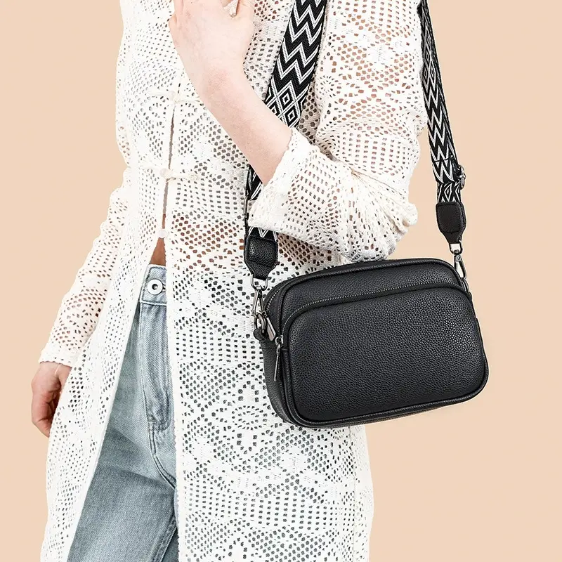 Stylish Crossbody Bag for Women Leather Messenger Bag, Versatile Shoulder Bag with Adjustable Geometric Pattern Design Strap