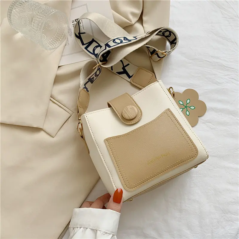 Fashion Wide Shoulder Bucket Contrast Color Womens Bag Simple One Shoulder Crossbody Bag Fashion Contrast Color Large Bag