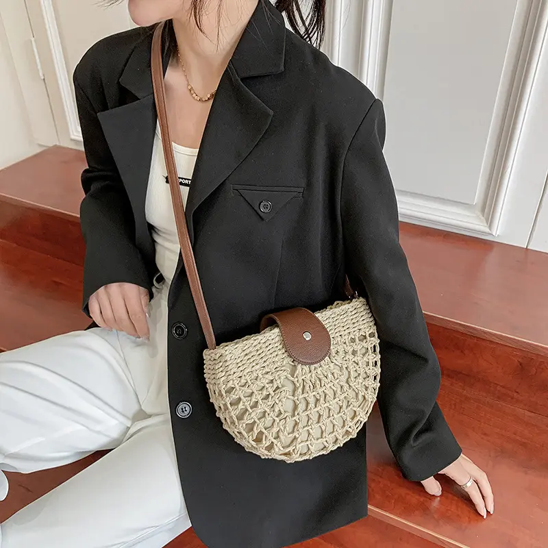 Fashion Straw Shoulder Messenger Bags Women's Hollow Designer Luxury Woven Bucket Bag Summer Beach Crossbody Bag Female Handbag