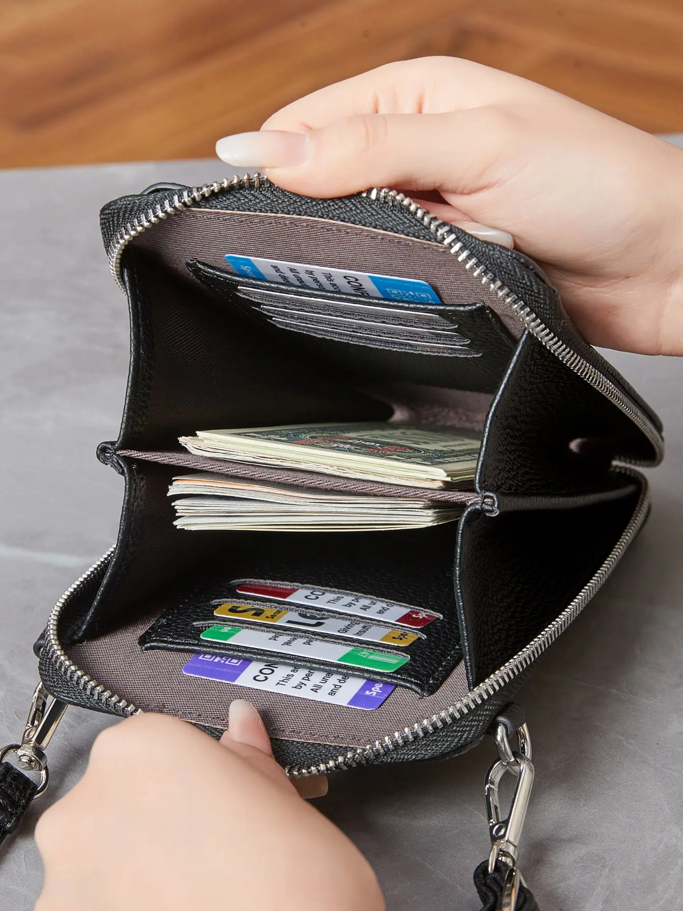 Classic and minimalist women's handbag fashionable PU leather large capacity shoulder bag solid color crossbody zipper phone bag