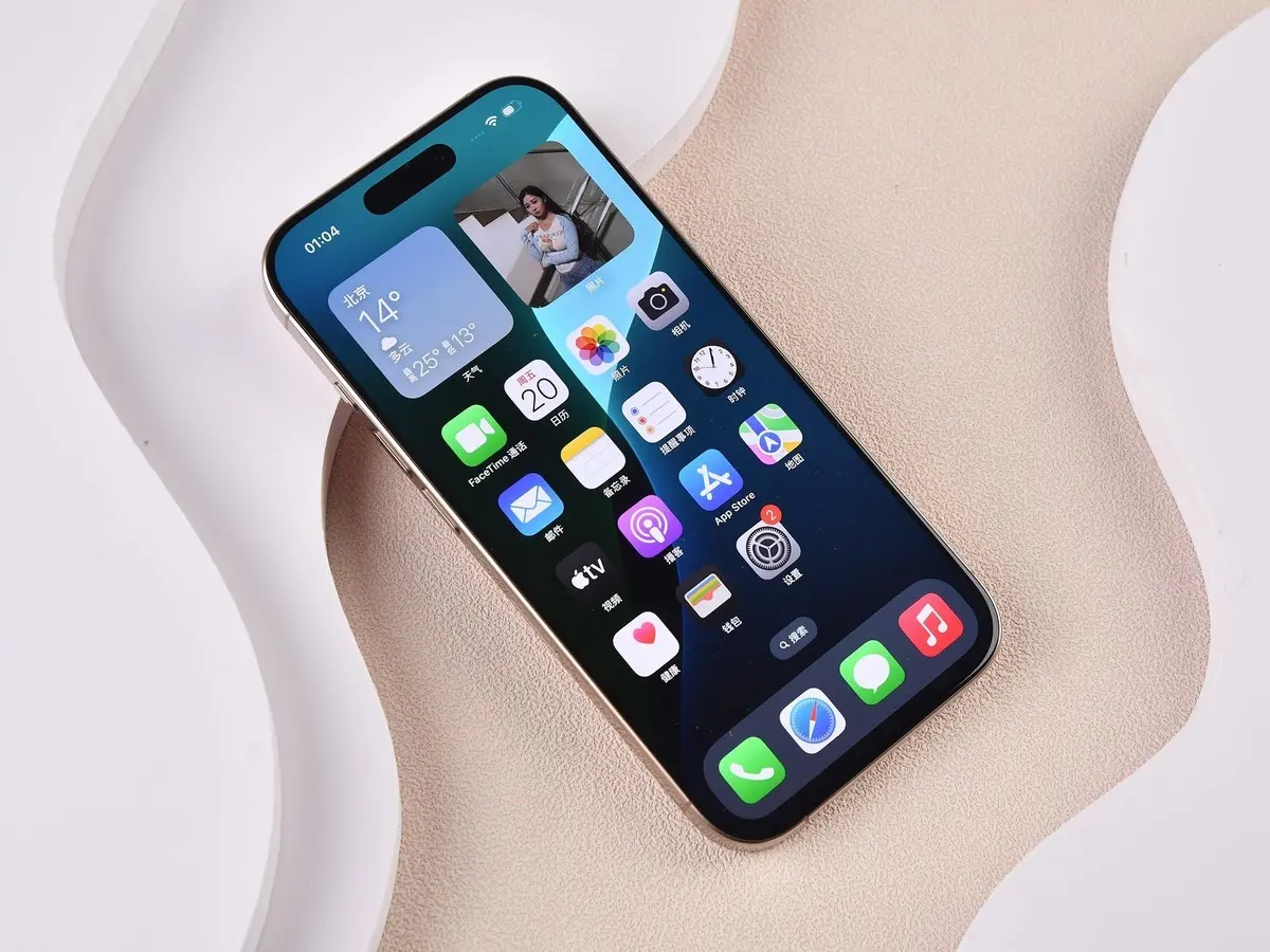 Original 6.3" Dual eSIM iPhone 16 Pro Mobile Cellphone 256/512GB RAM 8GB RAM 5G iOS 18 Super Retina XDR OLED Smartphone