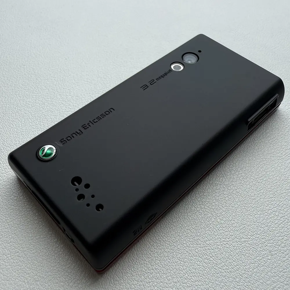 Original Sony Ericsson W705 GSM 2G 3G Slider Mobile Cell Phone 2.4'' 3MP Camera Unlocked CellPhone.Only English Keyboard.