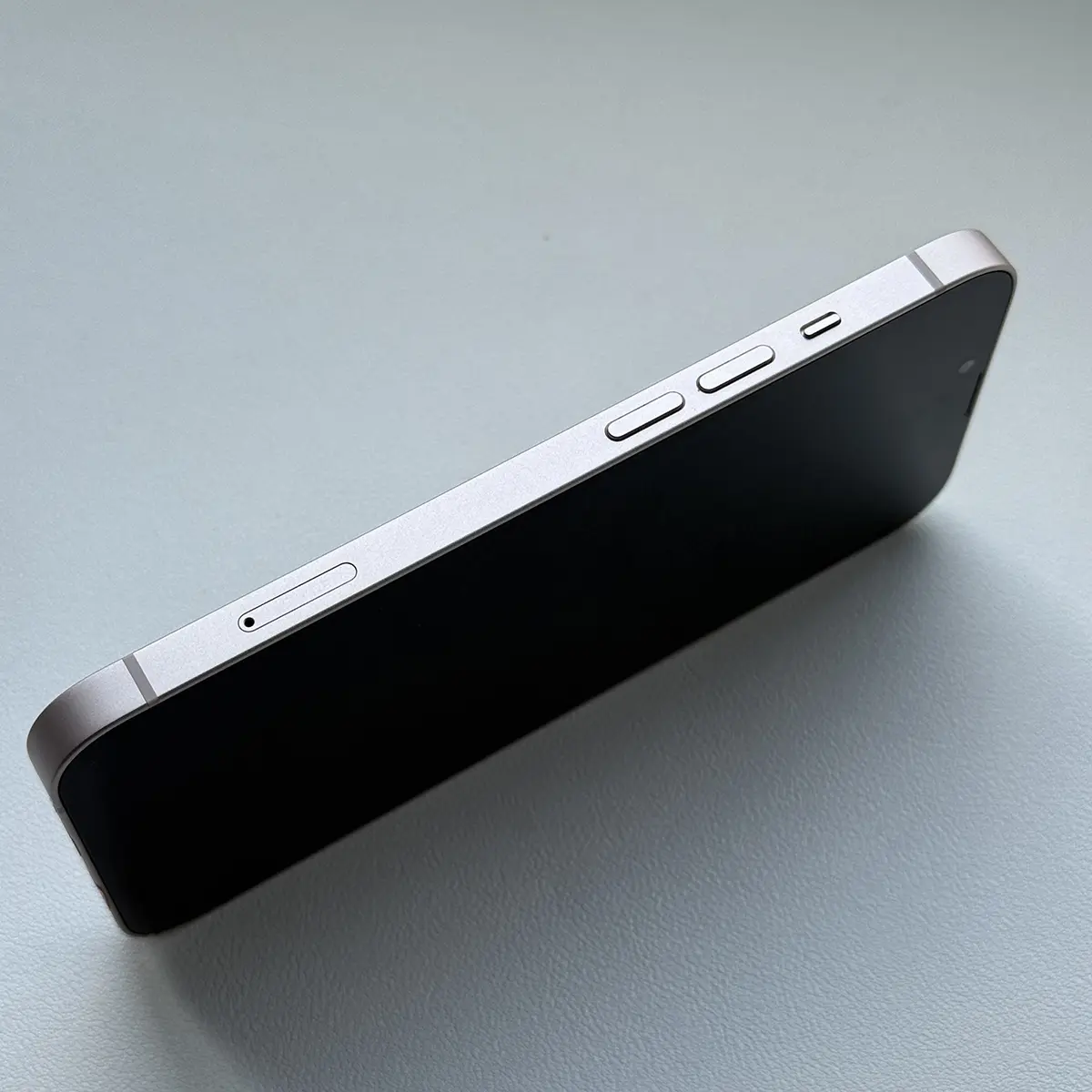 Original 6.1" iPhone 13 Genuine Super Retina OLED 128/256/512GB ROM Face ID NFC A15 IOS iPhone13 5G Mobile Phone