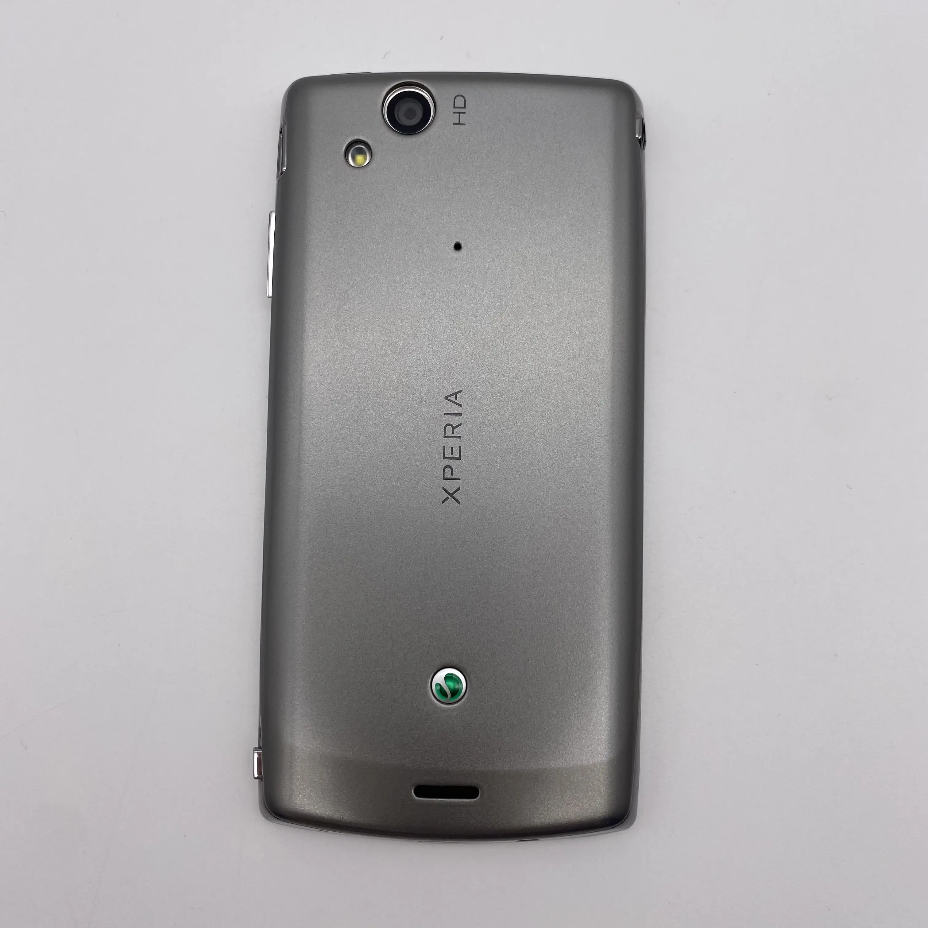Sony Ericsson Xperia Arc S LT18 Cell Phone Original Unlocked 3G GSM .8MP