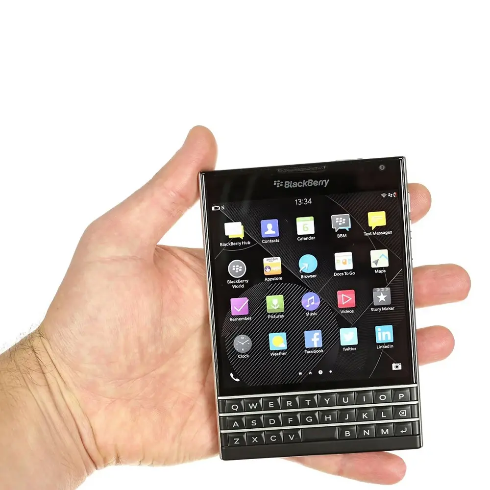 Original Blackberry Passport Q30 4G Mobile Phone 4.5'' IPS LCD Screen 3GB RAM 32GB ROM 13MP Quad-Core BlackBerry-OS SmartPhone