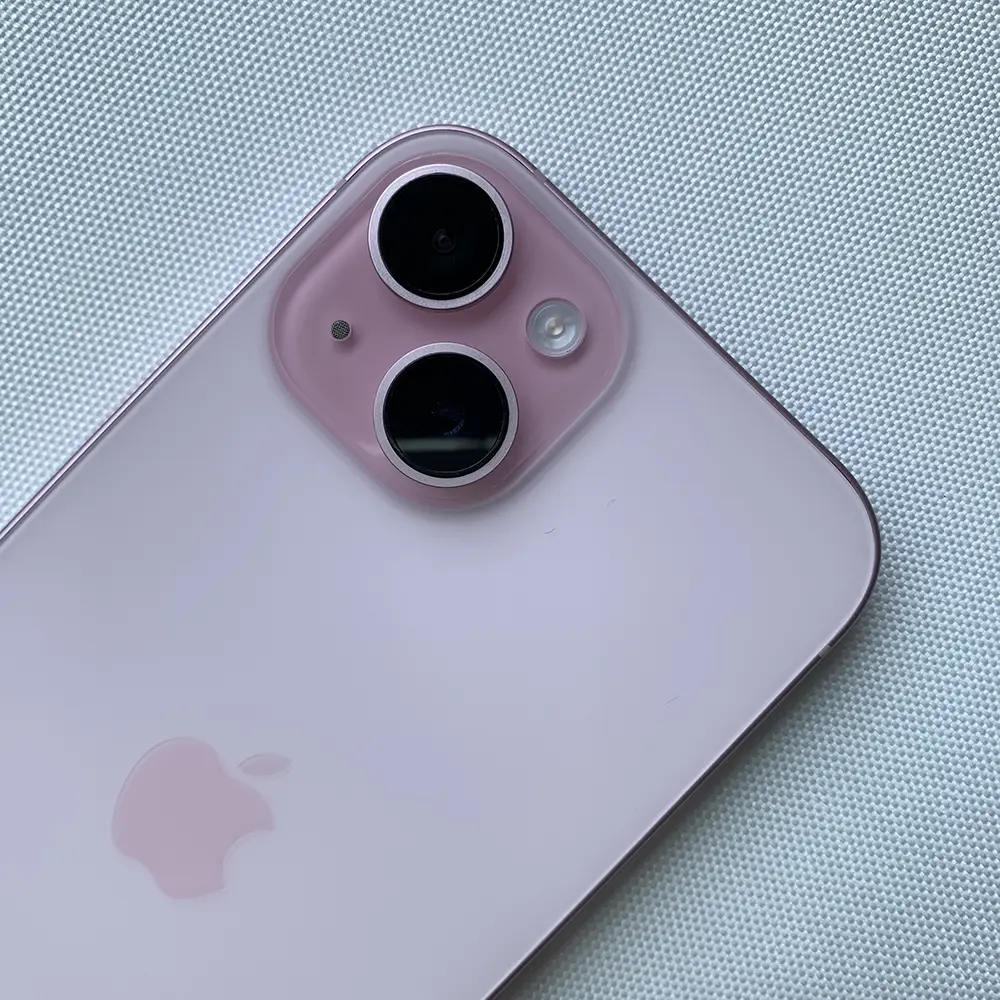 Original Used Apple iPhone 15 Plus 5G Mobile Phone Face ID 128GB/256GB Dual e-SIM NFC 48MP+12MP A16 Bionic Hexa-Core SmartPhone