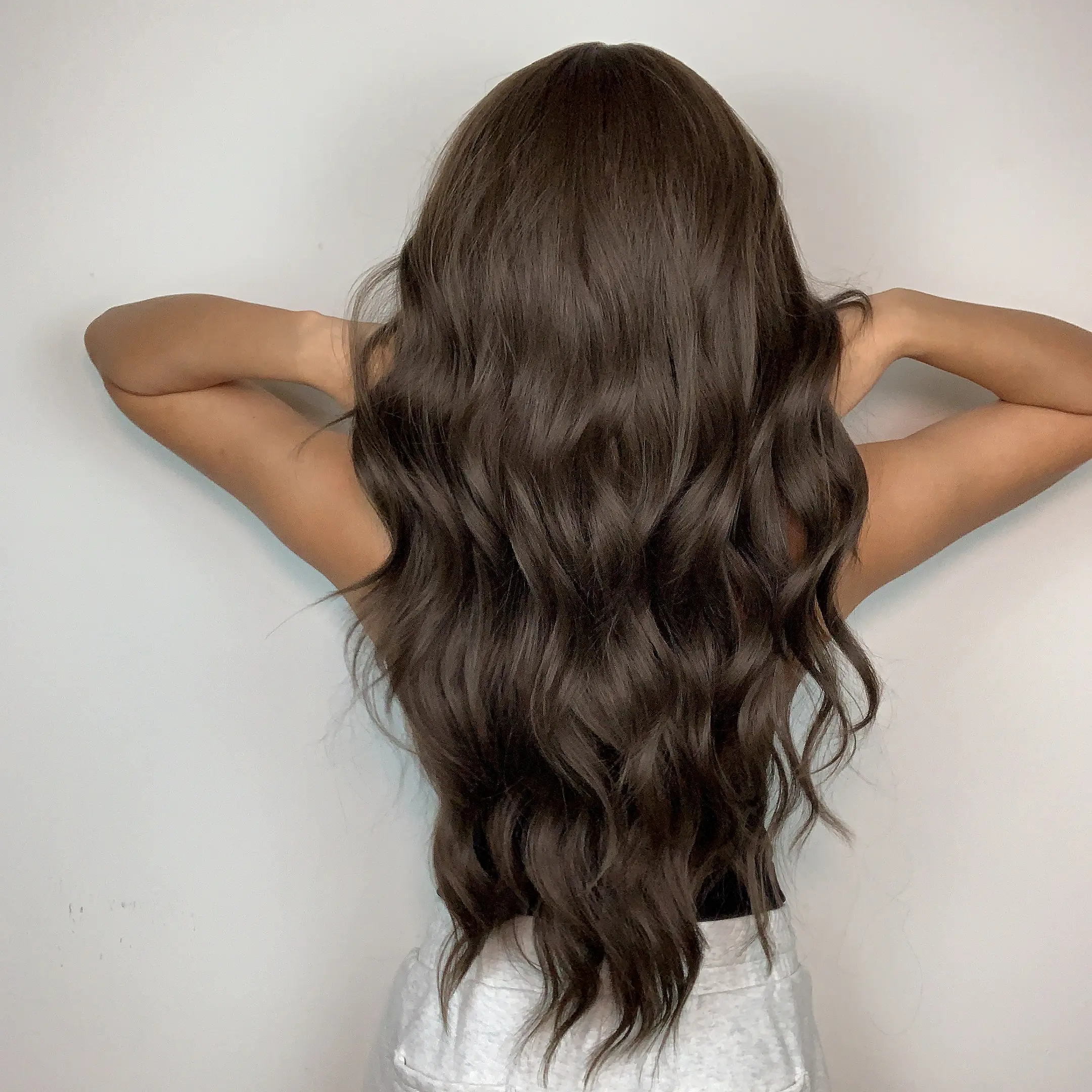 LOUIS FERRE Long Wavy Curly Brown Synthetic Wig For Women Natural Loose Wig With Bangs For Daily Cosplay Use High Temperature