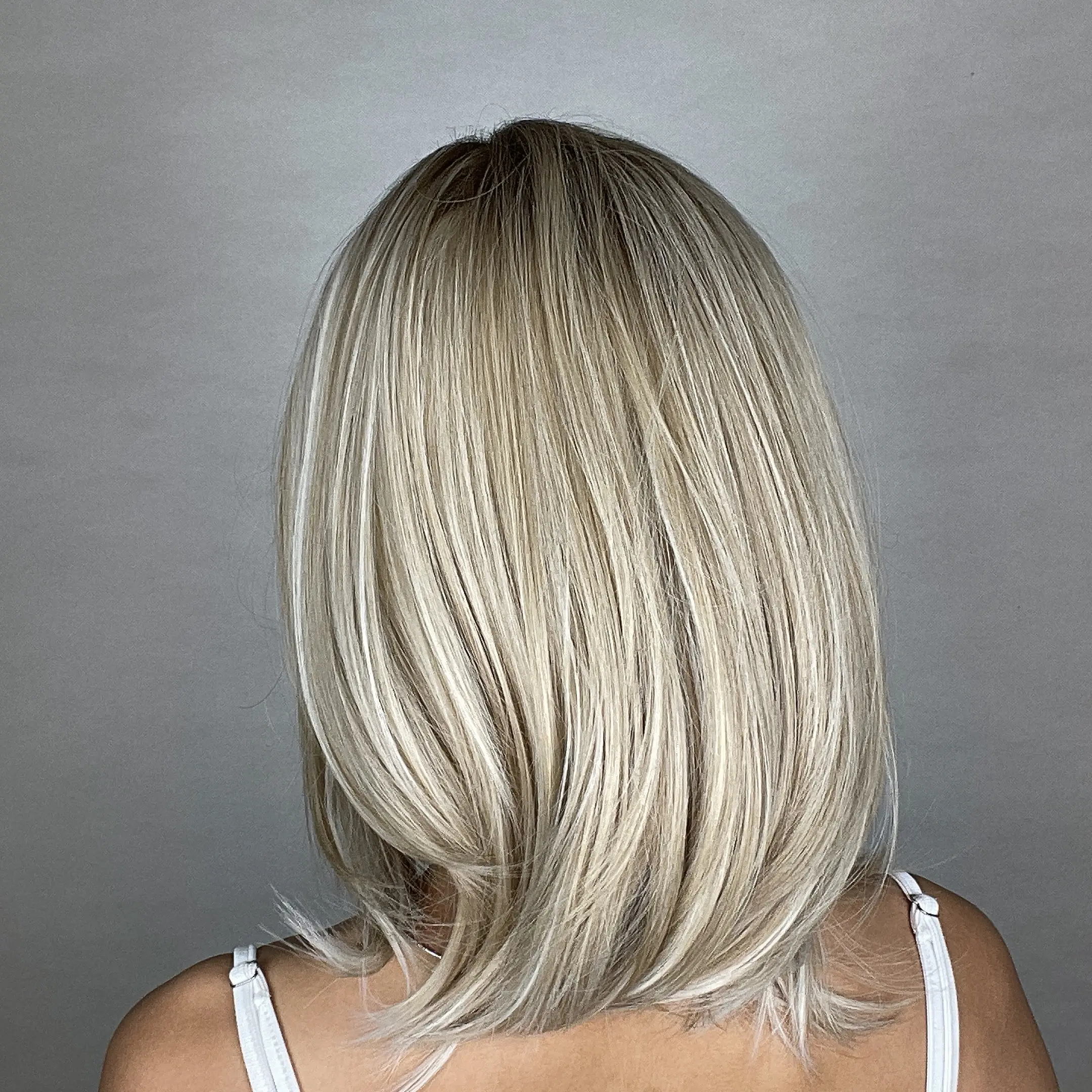 Ombre Brown Blonde Natural Synthetic Wigs With Bangs For Women Daily Cosplay Use Short Straight Bob Hair Wig Heat Resistant