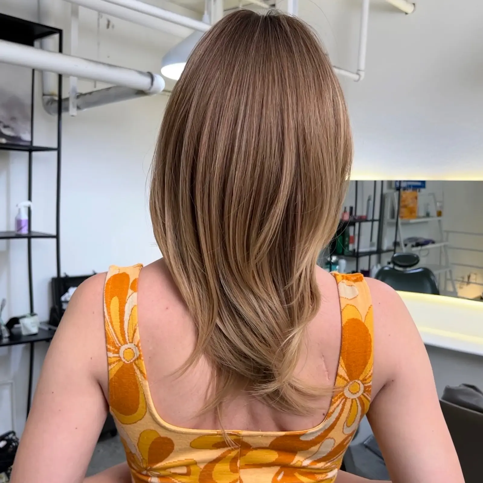 Medium Length Straight Brown Blonde Synthetic Wig for Women Short Layered Hair With Side Bangs Daily Heat Resistant Fake Hair