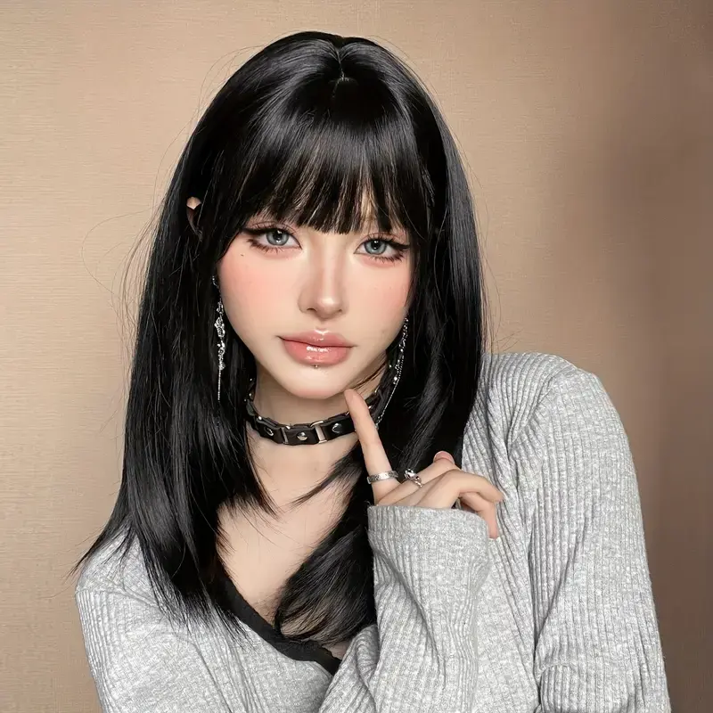 LOUIS FERRE Short Black Synthetic Wigs for Women Natural Black Straight Wigs With Bangs Daily Party Heat Resistant Fake Hair