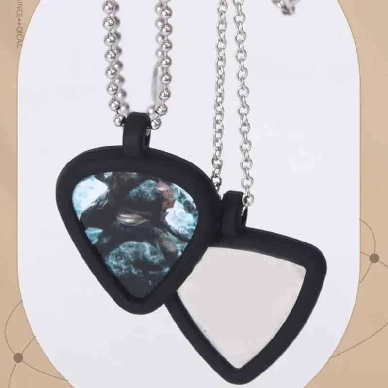 Silicone Musical Jewelry Guitar Picks Necklace Storage Solution Fashion Chain Necklace Suitable for Bass Players Present
