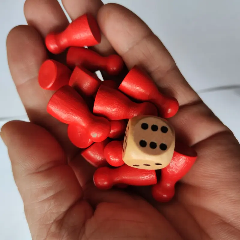 16Pcs Children's Humanoid Wooden Puzzle Game Wooden Board Game Chess Pieces Humanoid Checkers Pieces Flying Chess