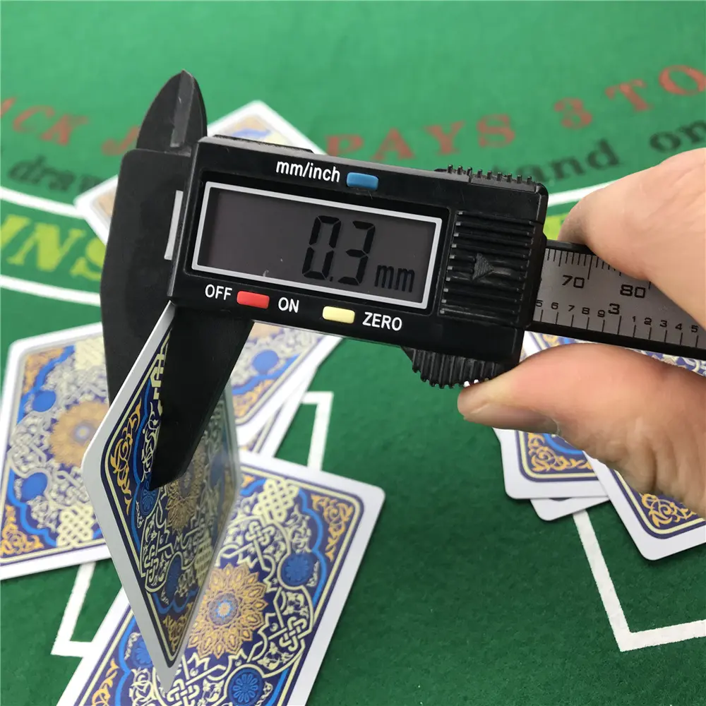 2pcs/Lot Plastic Playing Cards Waterproof Texas Hold'em Poker Cards Narrow Brand PVC Pokers Board Games 2.28*3.46 Inch