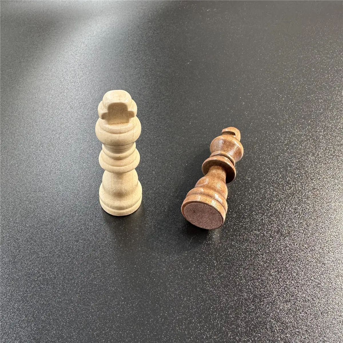 2.5-inch Chess Pieces New Advanced Solid Wood Pieces Set 32 Pieces Table Puzzle Entertainment Game