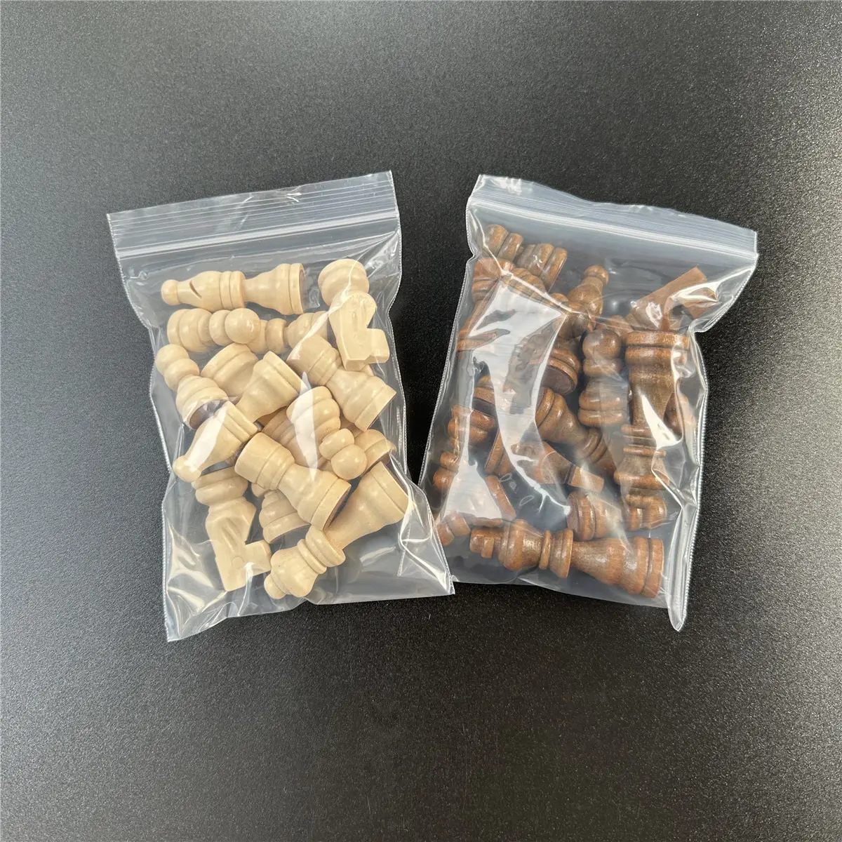 2.5-inch Chess Pieces New Advanced Solid Wood Pieces Set 32 Pieces Table Puzzle Entertainment Game