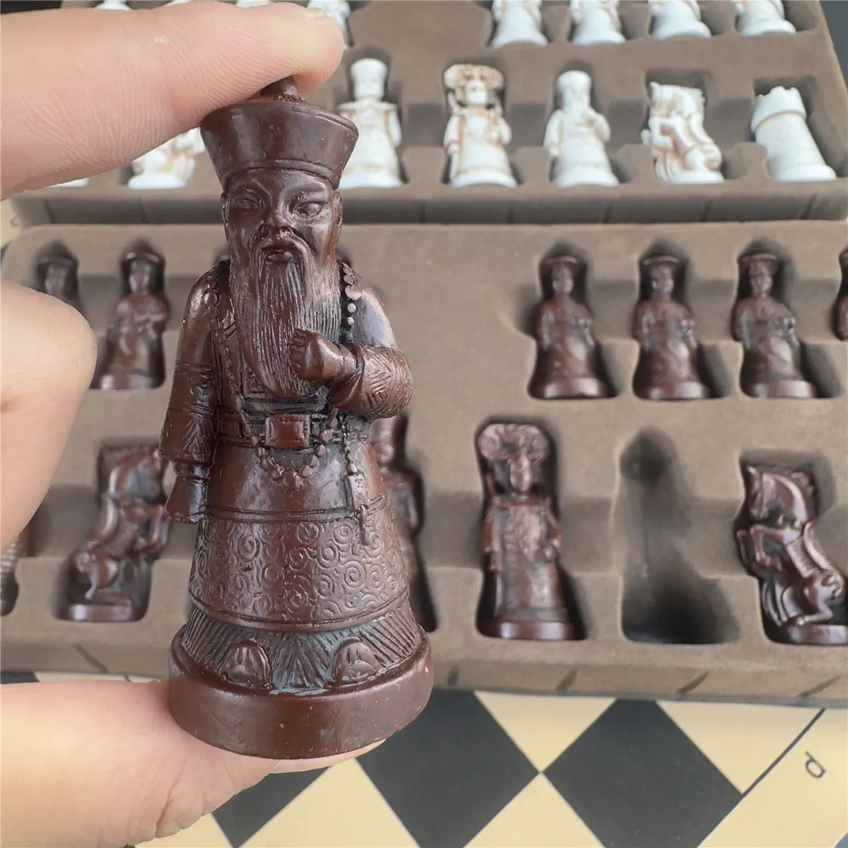 Antique Chess Large 3D Character Modeling Qing Soldier Resin Chess Pieces Leather Chessboard Entertainment Box40*19cm/15.7*7.5in