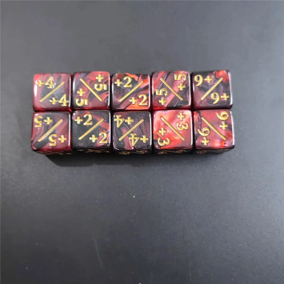 10pcs 1.6cm(0.63IN) Dice Counters Positive +1/+1& Negative -1/-1 Dice Red And Green Teaching Two-color Plus Or Minus Dice