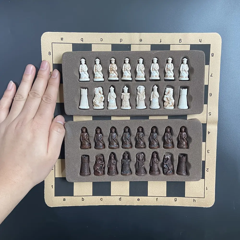 Antique Chess Trumpet Resin 3D Character Modeling Qing Soldier Pieces Leather 28*28cm Board Entertainment Game