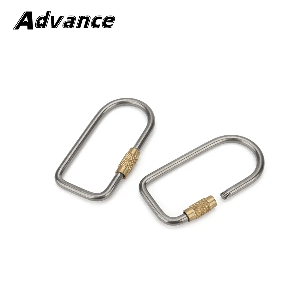 Brass/Titanium Alloy Buckle Keychain Hanging Buckles Portable Lightweight Outdoor Camping Tool