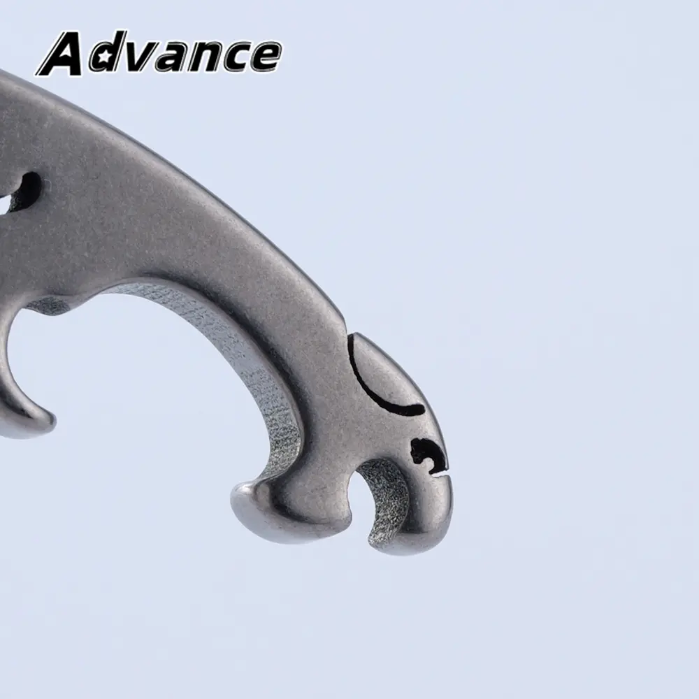 Small Bottle Opener Keychain Leopard Shape Pendant Accessory Outdoor EDC Titanium Outdoor Tool