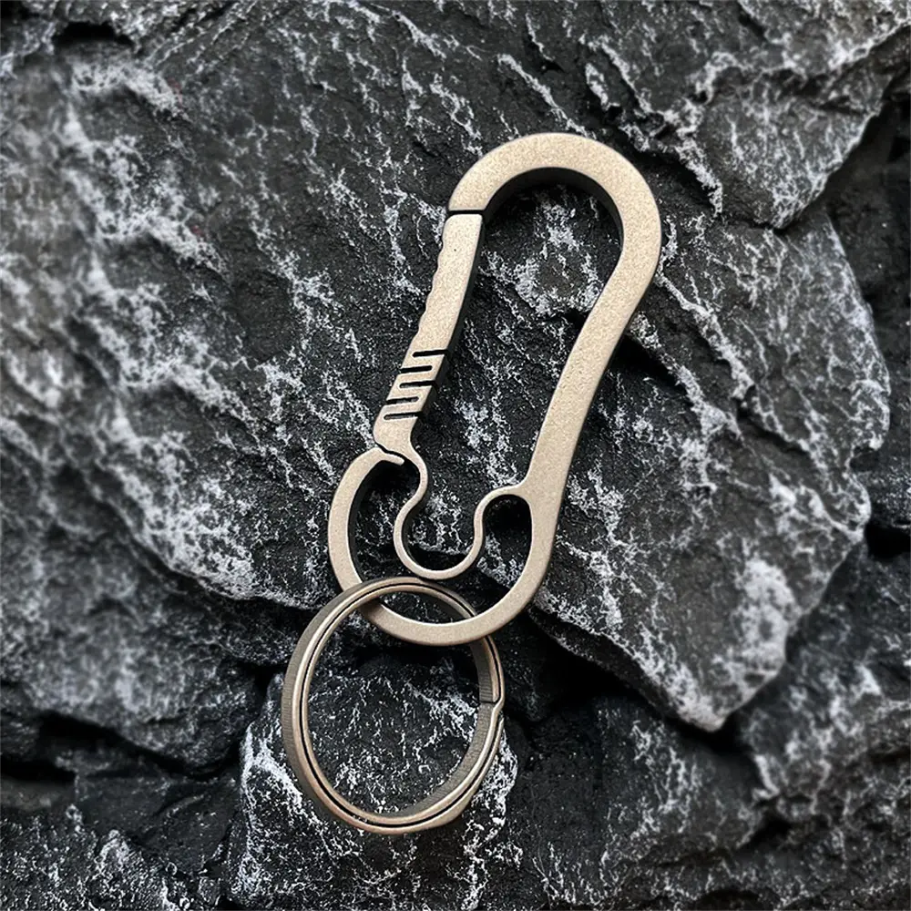Titanium Alloy Buckle Multifunctional Outdoor Hook Buckle EDC Car Keychain Hiking Accessories
