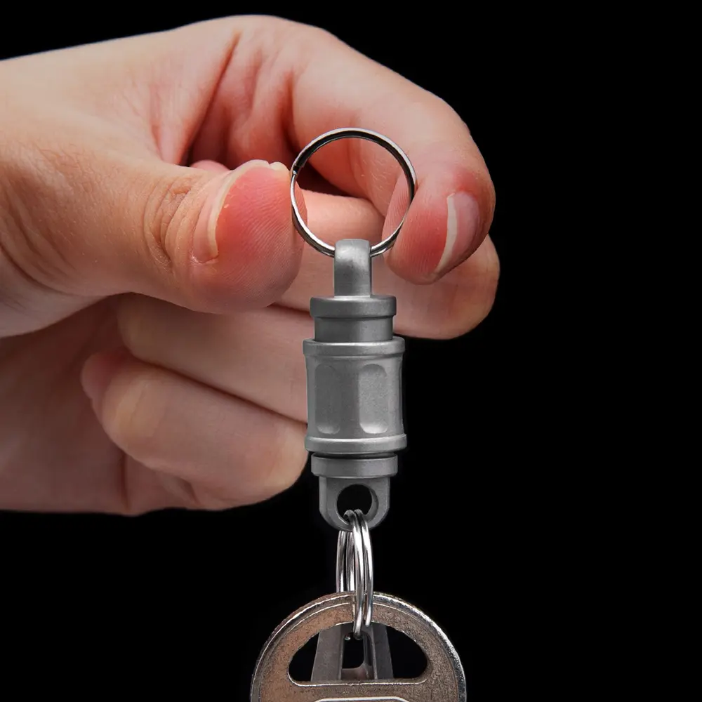 Titanium Alloy Rotate Buckle Mini Universal Swivel Keychain Outdoor Tool EDC