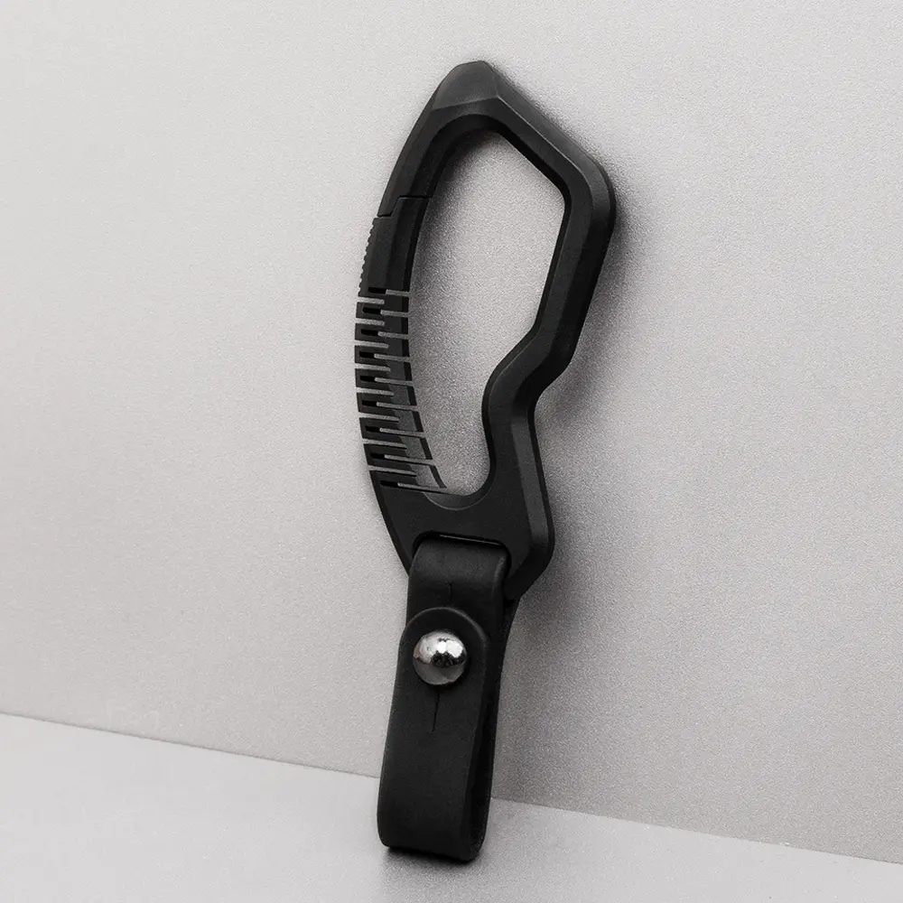 Black Titanium Alloy Leather Waist Buckle Portable Keyring Car Men Gifts Outdoor Tool