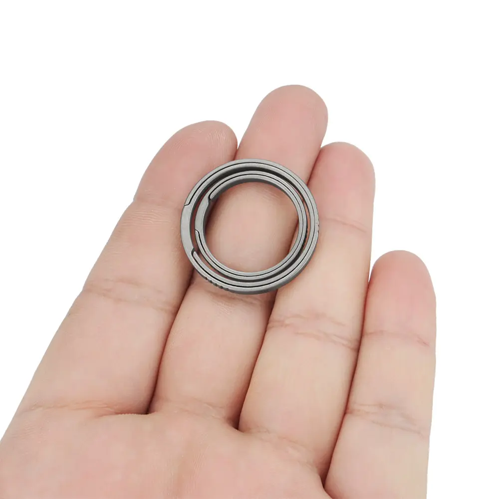 Circle Keyring Titanium Alloy Keychain Buckle EDC Outdoor Tool Accessories