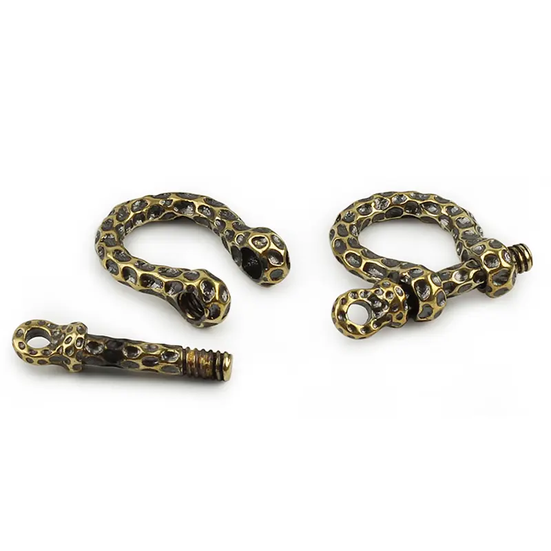 Hooves Buckle Brass Hook Vintage Key Ring Creative Hooves Shape Buckles Meteorite Crater Outdoor Tool