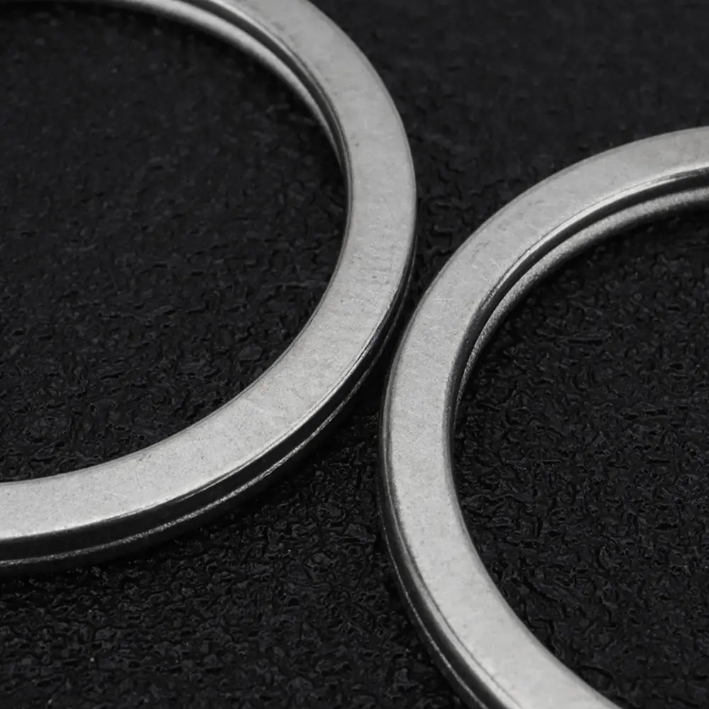 10pcs 18mm/30mm Titanium Alloy Key Ring Keychain Outdoor Tool EDC Buckle Accessories