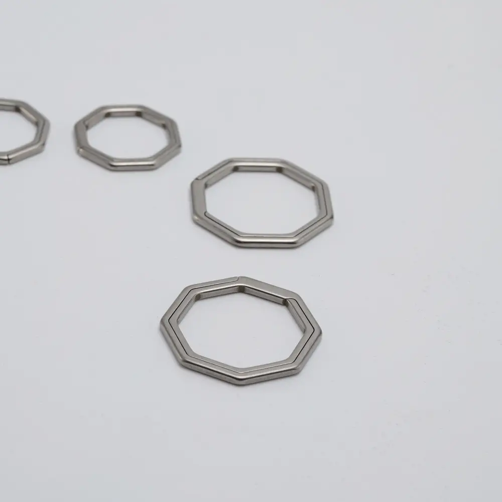 Key Ring Titanium Alloy Buckle Outdoor Tool Keyring EDC Keychain Accessories