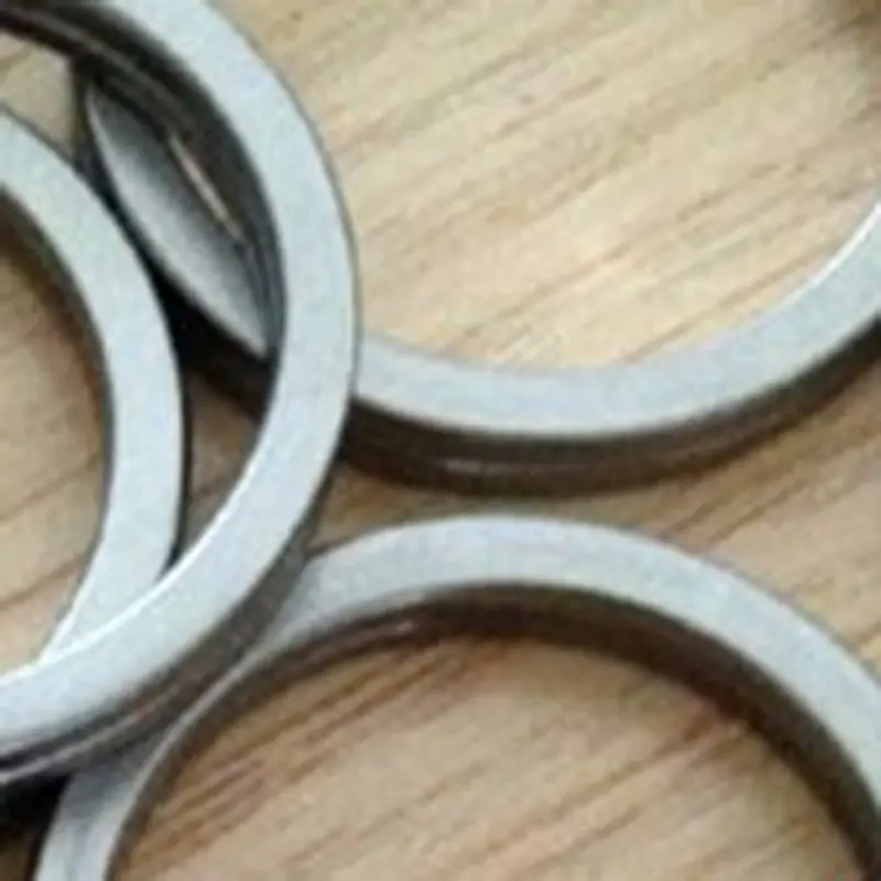 32mm Titanium Alloy Key Ring EDC Outdoor Small Tool Rough Stone Wash Style Key Ring Accessories.
