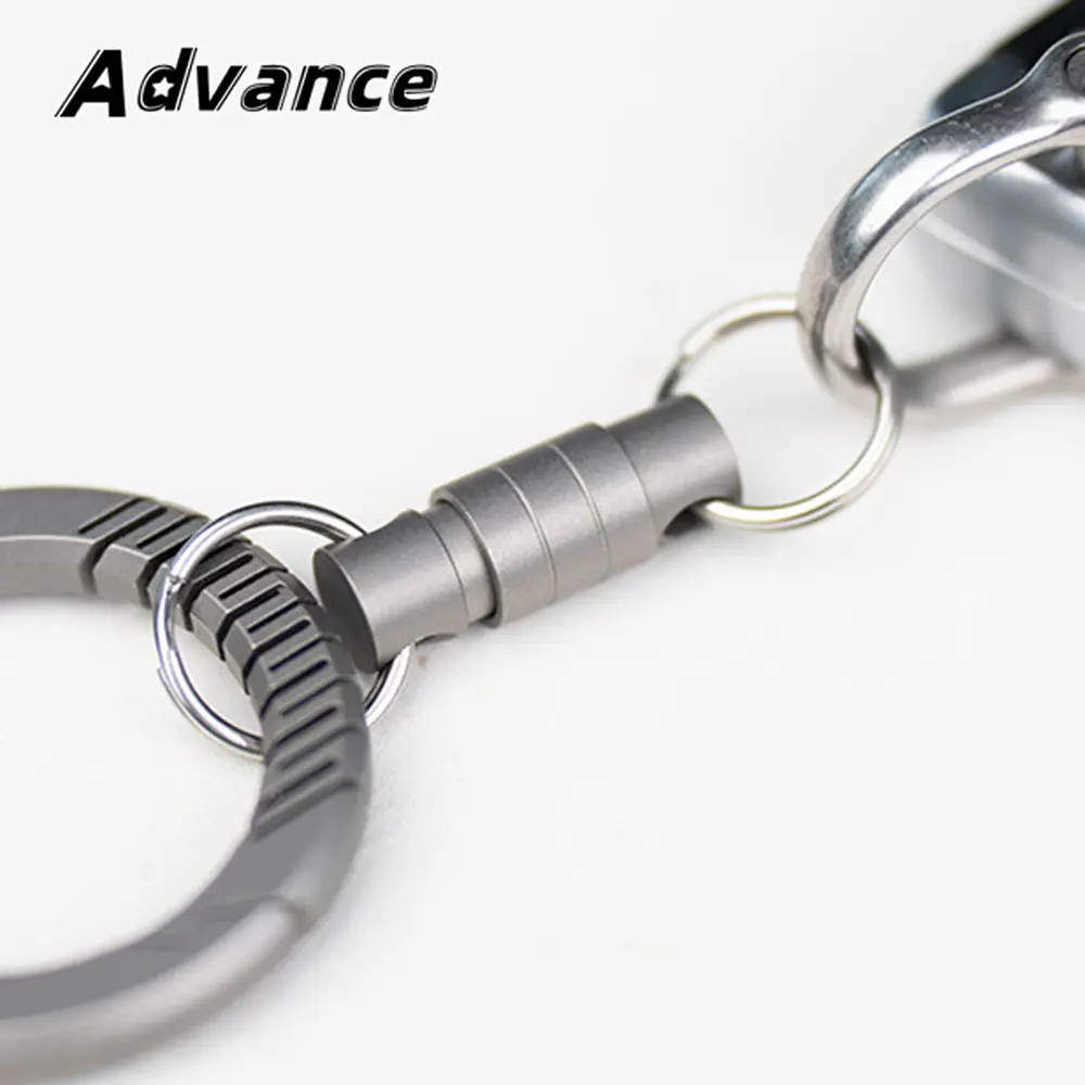 Small Keychain Buckle Outdoor EDC Key Ring Universal Rotating Titanium Keychain Outdoor Tool