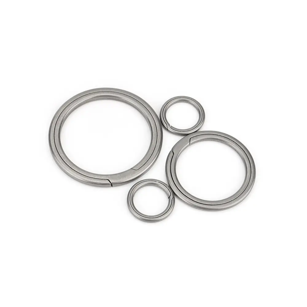 XS/M/L Titanium Alloy Side Push Keychain Titanium Key Ring Accessories Outdoor EDC Tool