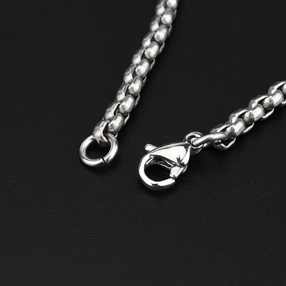 Titanium Cool Key Chain Accessories Titanium Alloy Keyring Fashion Outdoor Tool Hang Keychain