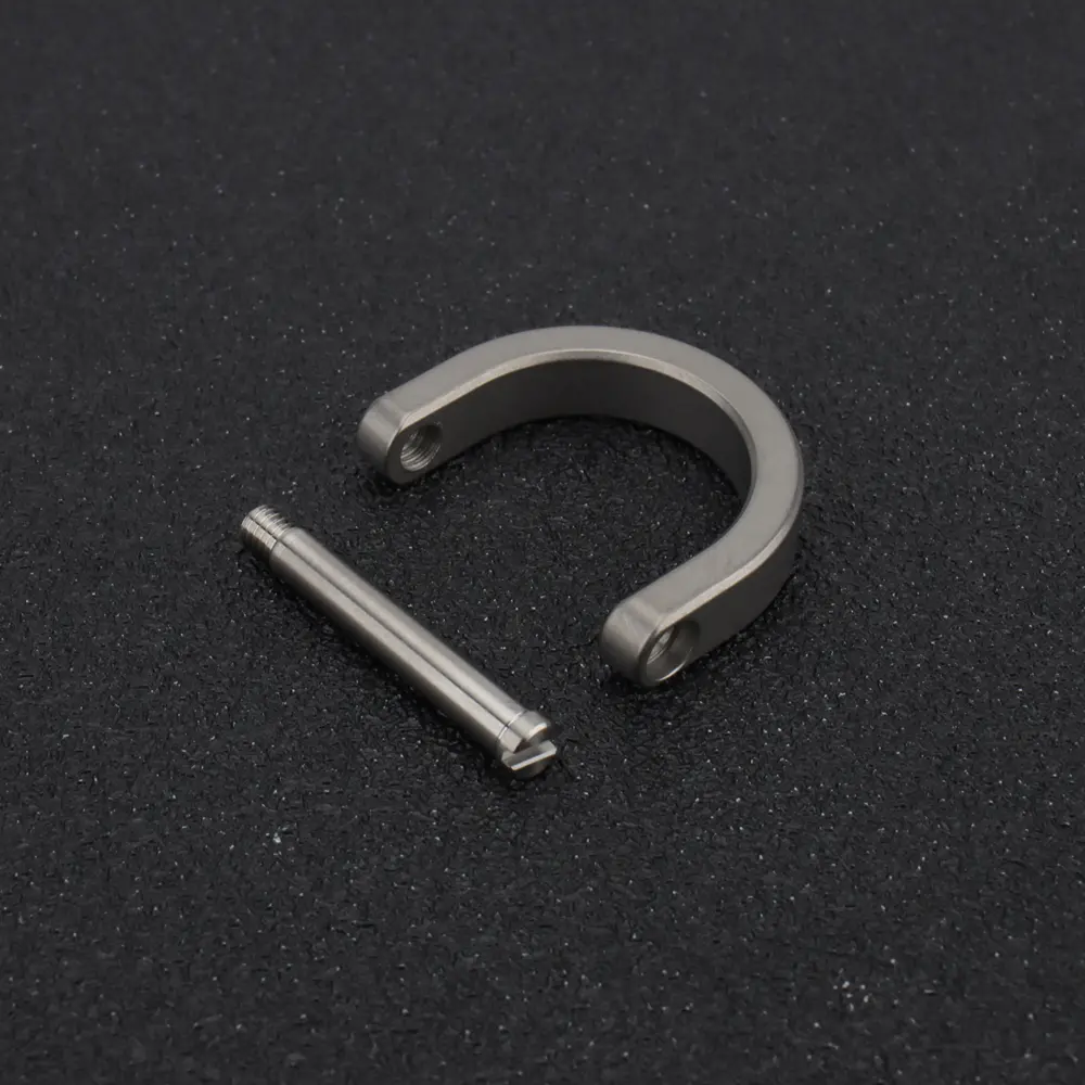 D Shape Horseshoe Titanium Alloy Multi-purpose Mini Locking EDC Outdoor Tool Keychain Connecting Accessories