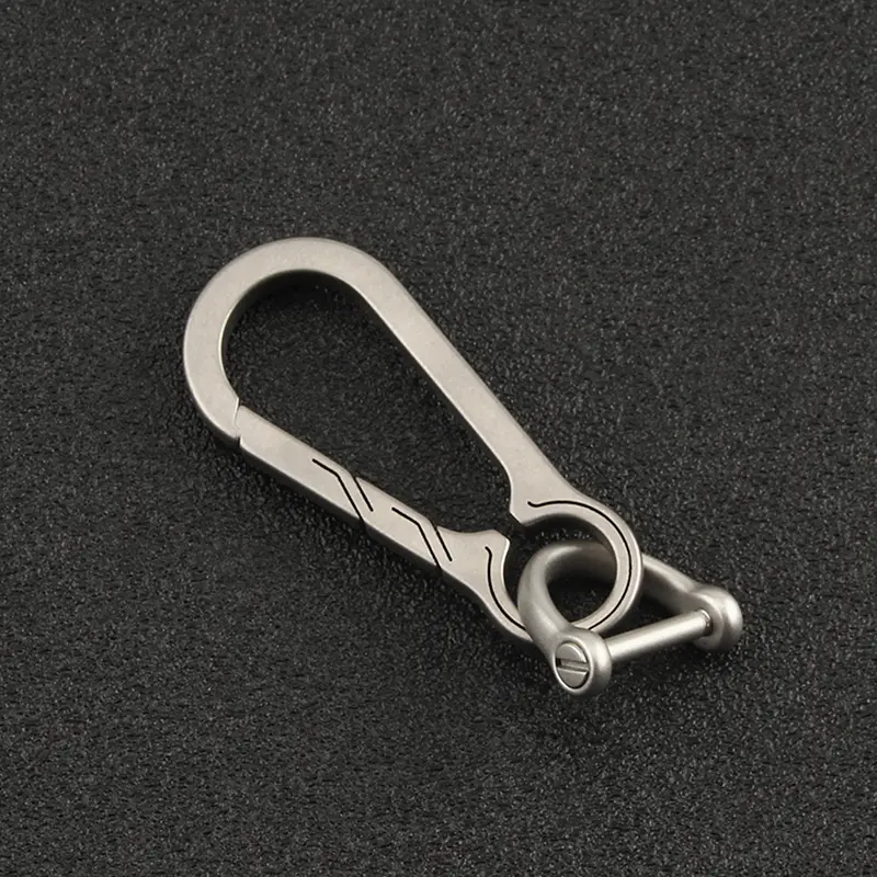 Titanium Buckles EDC Outdoor Tool Titanium Alloy Keychain Tiranium Buckle Key Ring Car Accessories