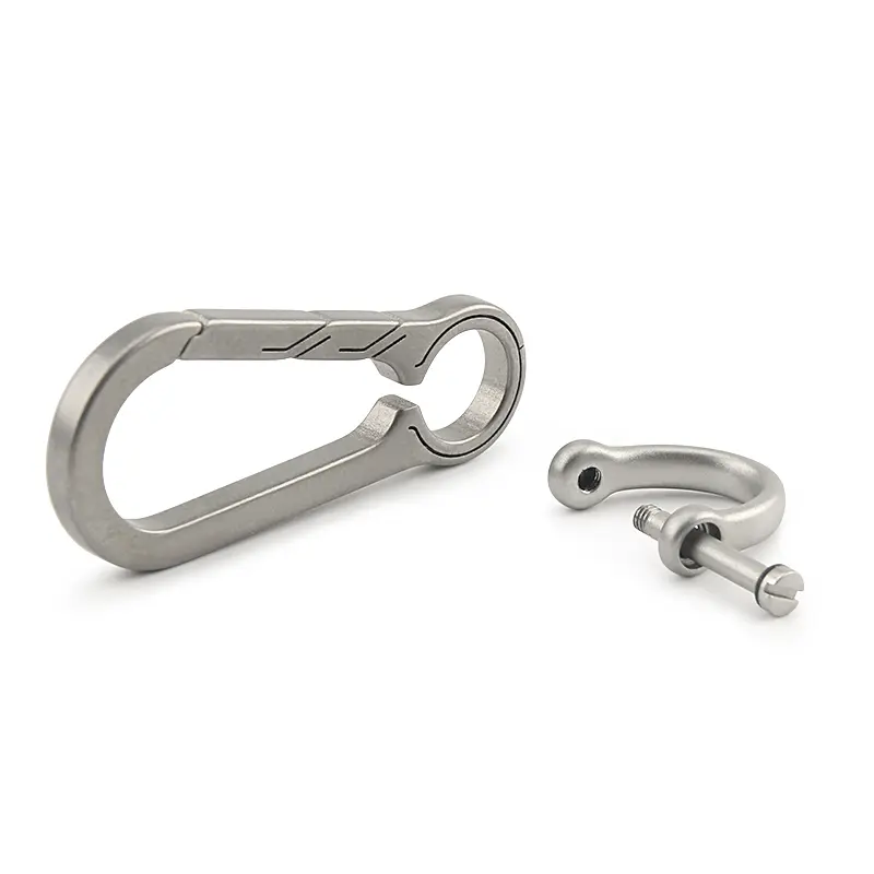 Titanium Buckles EDC Outdoor Tool Titanium Alloy Keychain Tiranium Buckle Key Ring Car Accessories