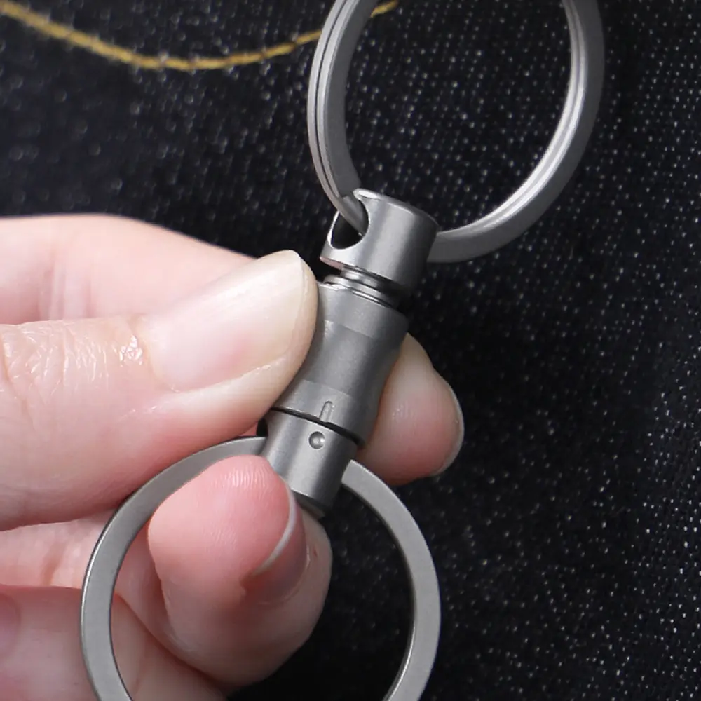 Titanium Alloy Quick Release Car Key Chain Connecting Buckle Rotary Keychain EDC Outdoor Tool