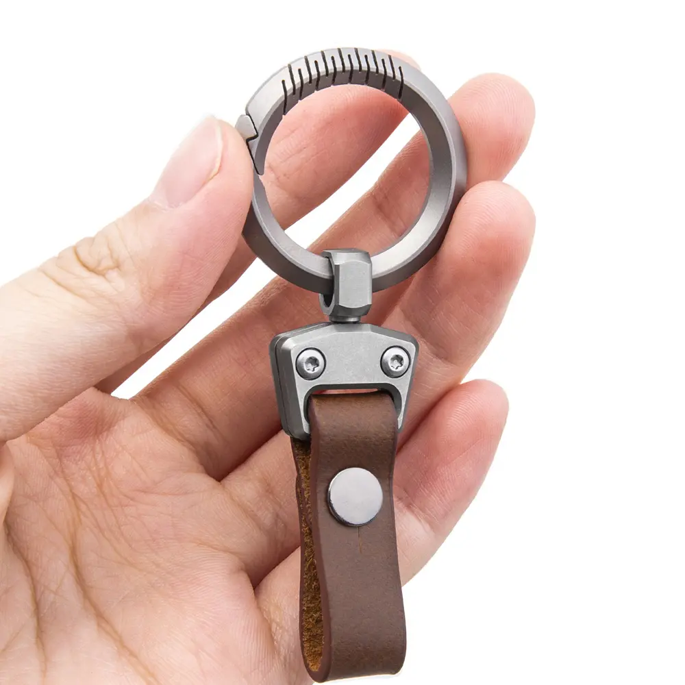 Leather Key Buckle Titanium Alloy Keyring Man Gift Outdoor Tool EDC