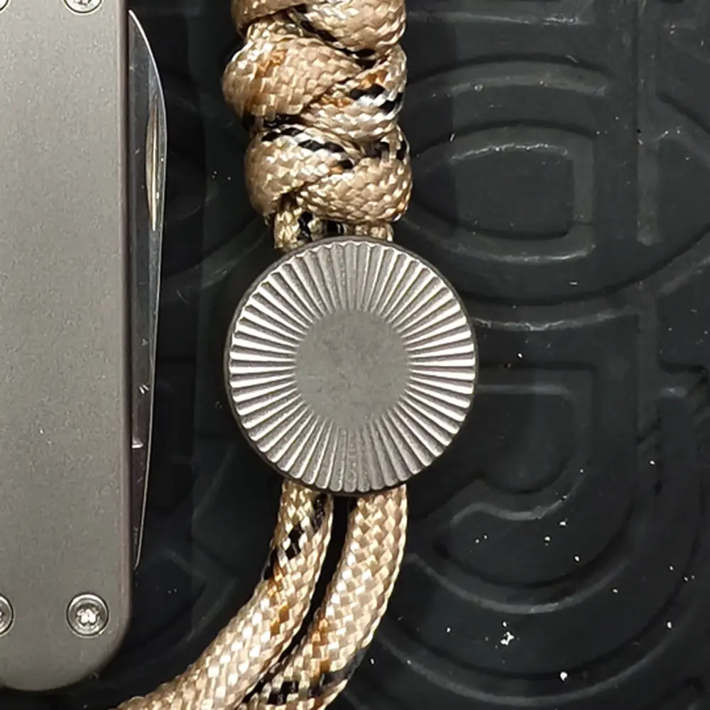 Simple Design Titanium Alloy Resin Paracord Rope Bead Double Holes DIY Pendant Flashlight Keychain Outdoor Tool Accessories