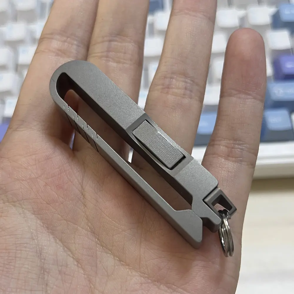Quick Release Titanium Keychain Belt Clip Portable Titanium Alloy Buckle Outdoor EDC Tool