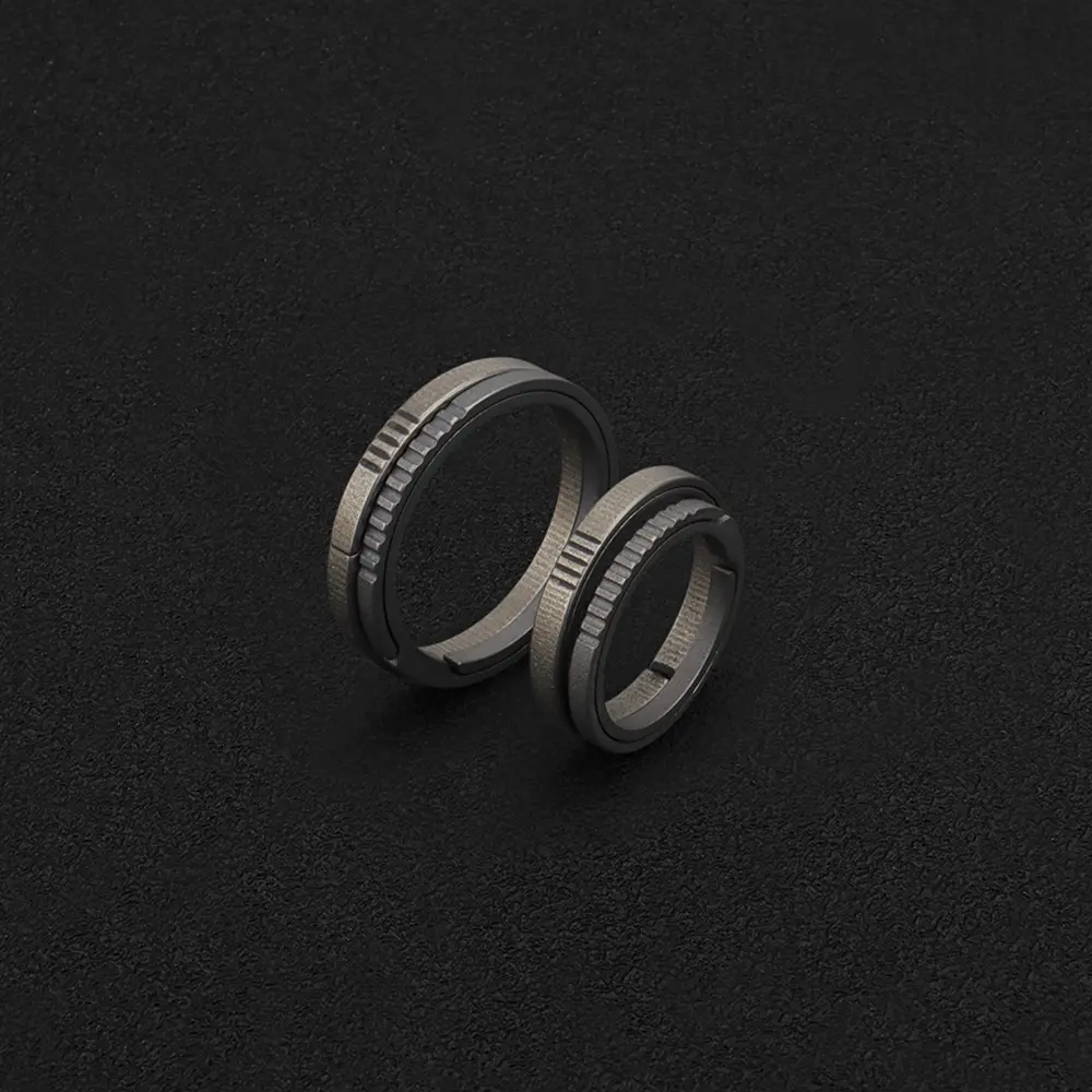 Ring Shape Titanium Alloy Keyring Outdoor Tool Keychain Accessories