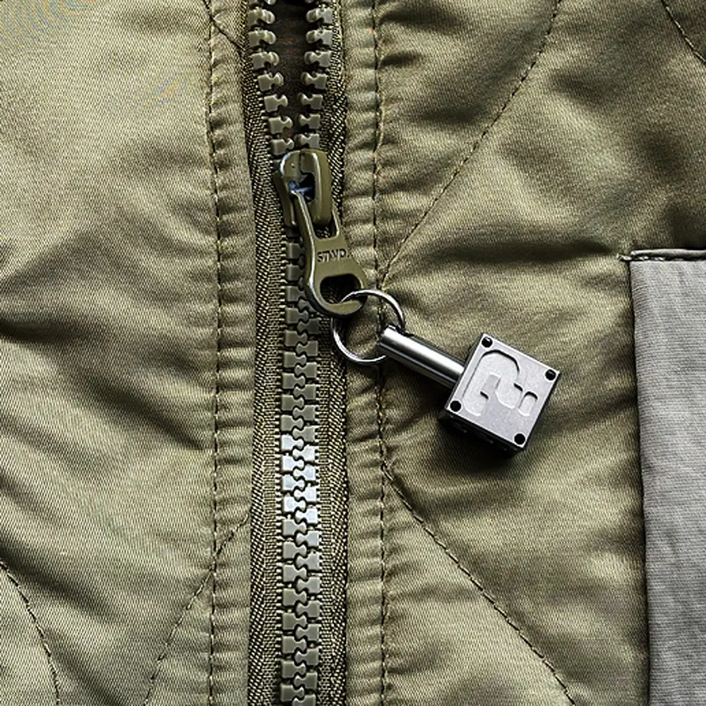 Square Titanium Alloy Dice Shape Bead Paracord Lanyard Pendant Outdoor Flashlight Umbrella Rope Accessories
