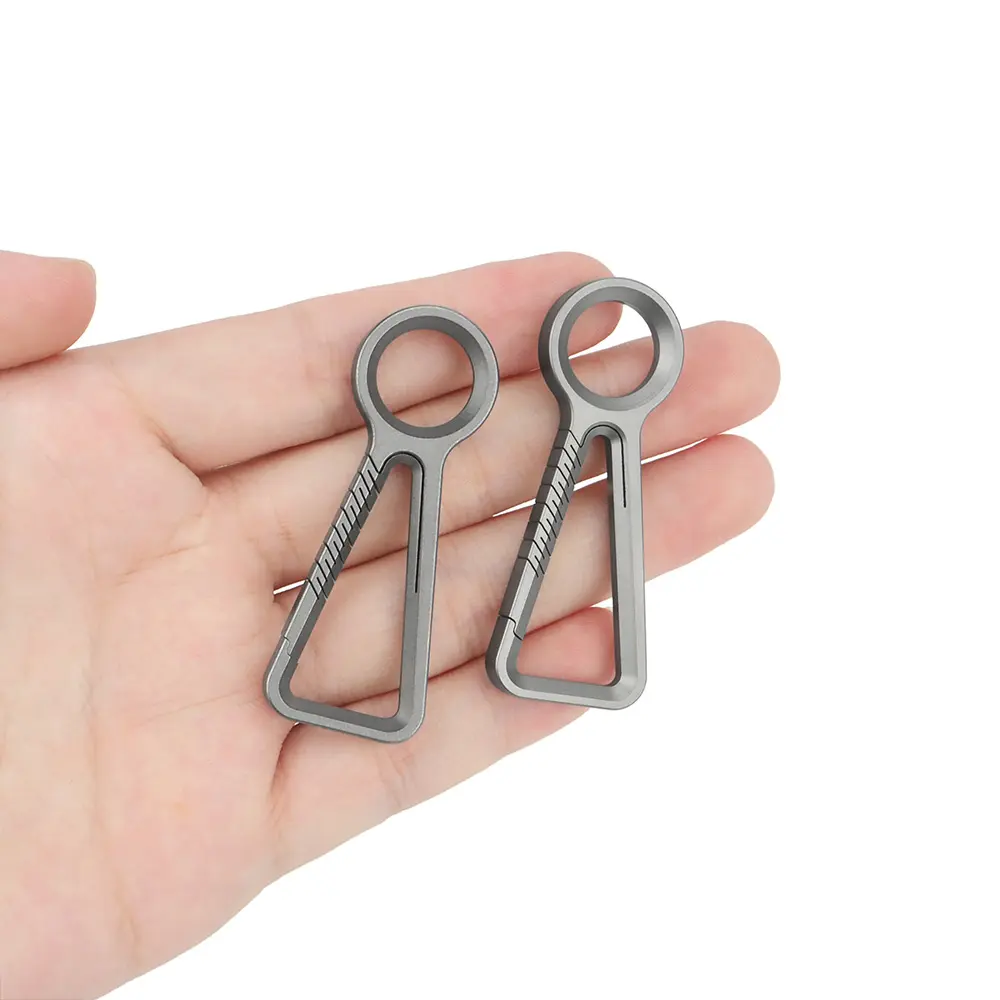 Titanium Alloy Keychain Light Weight Titanium Buckle Car Key Ring Outdoor EDC Tool Camping Accessories