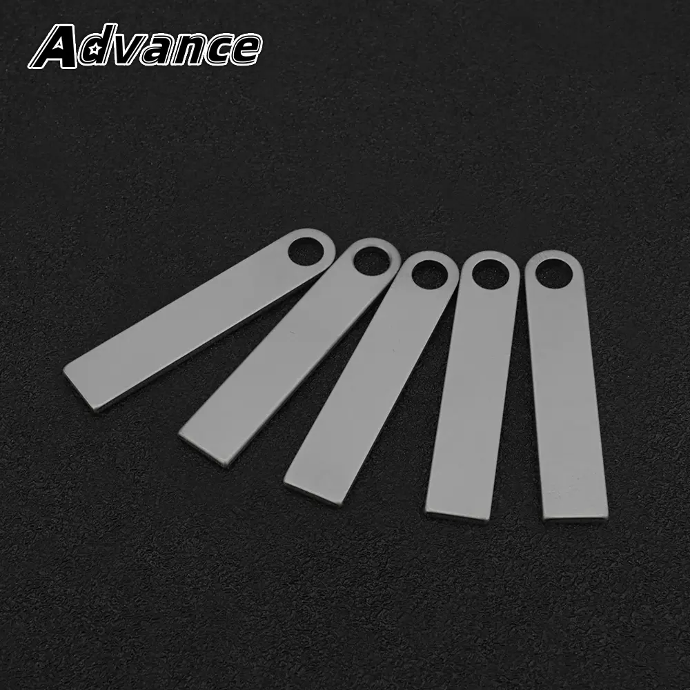 5pcs/3pcs Wholesale Titanium Alloy Plate Blank Keyring Pendant Rope Paracord Key Chain Multifunctional Outdoor Accessories